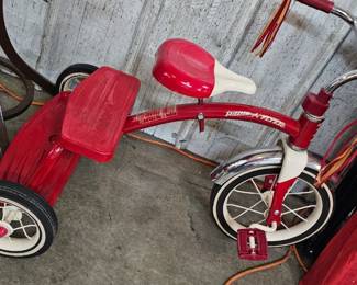 TRICYCLE