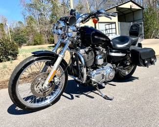 MINIMUM OFFER $5,500. DROP YOUR OFFER IN OUR BOX AT THE SALE! 2005 XL1200C HARLEY DAVIDSON! A LITTLE OVER 13,000 MILES.