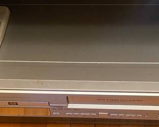 DVD/VHS Combo Player