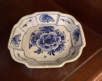 Delft Blue Holland Handpainted floral cut out bowl dish