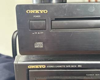  Onkyo DX-7222 CD Player