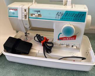 Singer Cocktail Sewing Machine model #6252