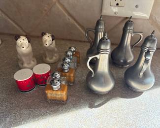 salt and pepper shakers