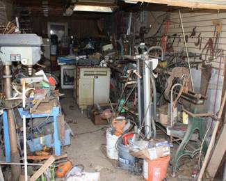Large Tool Lot: Contents of Building B *** PLEASE- READ entire Description *** PREVIEW ON THIS LOT WILL BE SATURDAY BETWEEN 10AM 12PM. Location of tools is 8 miles EAST of Lilly's Gallery on Old Charlotte Hwy, Monroe, Please Note before you Bid on this L