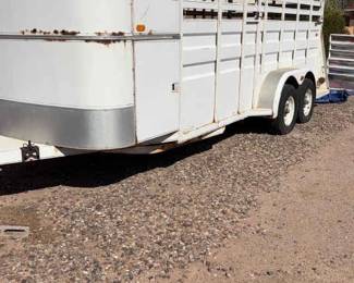  02 1981 Cattle Trailer