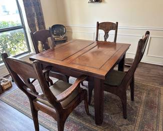 Antique Wood expanding Table with 4 Chairs