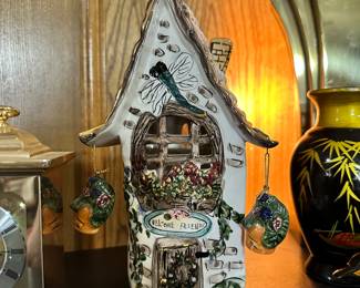 Vintage Blue Sky “Welcome Friends” Tea Light