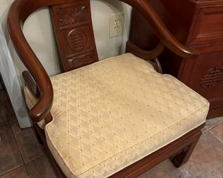 There are 2 of these, matching chairs.