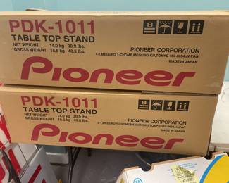 2 PIONEER STANDS