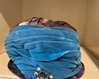 VINYAGE HAT COLLECTION