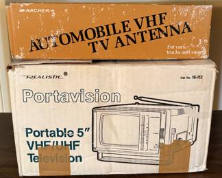 Vtg portable TV and antenna 