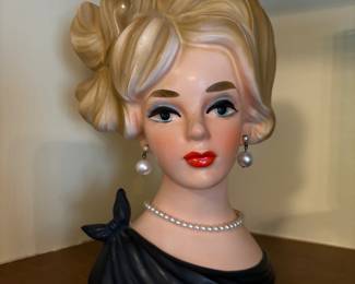 Napcoware head vase 