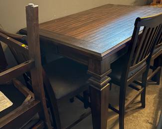 Table and 8 chairs