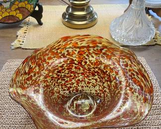 Hilltop Artists blown glass bowl