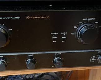 Denon PMA 980R amplifier