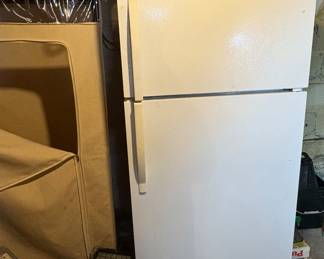 Full Size Refrigerator 