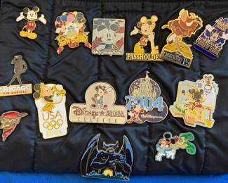 Disney Passport Trading Pins 