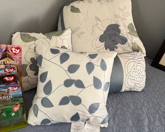 Bedding Ensemble 