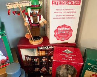 Nutcrackers 