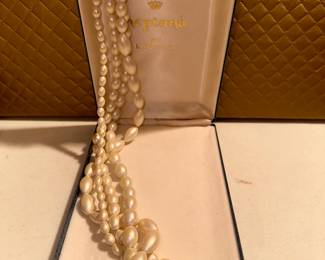 Costume Pearl Necklace $5.00