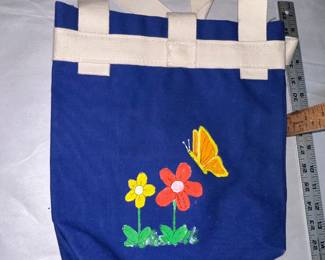 Butterfly Flower Tote $4.00