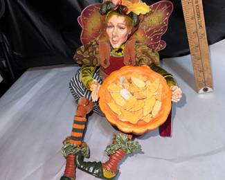 Winward Holiday $15.00