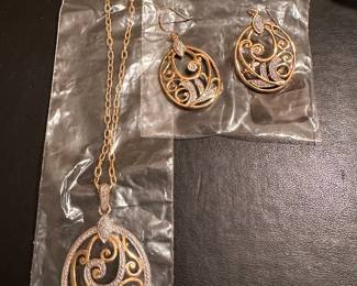 Necklace and Earrings Set New $22.00