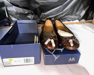 New Anne Klein 7 B Shoes $12.00