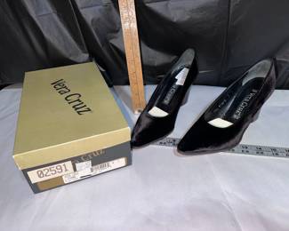 Vera Cruz 7 M Pumps $8.00