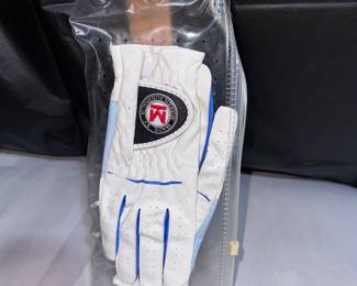 Mikken Australia Gloves $6.00