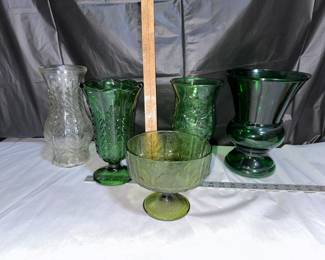 5 Vases $12.00