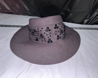 Dachettes Hat $10.00