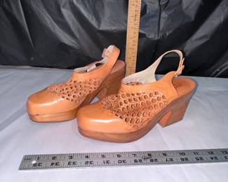 Just Libby Size 7M Shoes $6.00