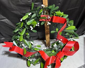 12" Metal Wreath $8.00