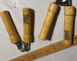 Everlast Hand Grips $6.00
