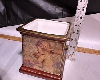 Cherub Planter $5.00