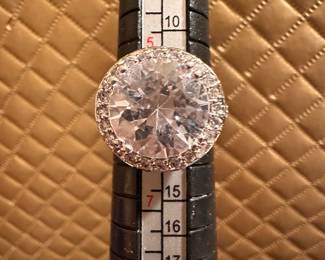Large Stone Size 7 Ring Sterling 925 $12.00
