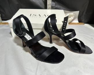 Isaac Mizrahi Size 7M $8.00