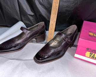 Vaneli Size 7 M Shoes $5.00