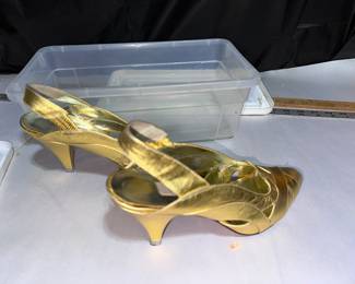 6.5 B Magnin Gold Shoes $7.00