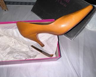 Via Spiga Size 6.5 $10.00