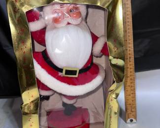 Dancing Santa Music Box $12.00