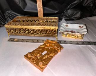 Bathroom Accessories $22.00