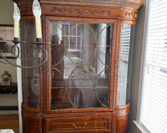Presale item priced at 250. Mint condition lighted china cabinet purchased at Hendrick Furniture.