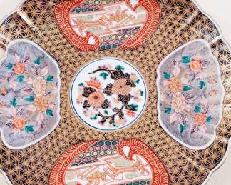 MID-CENTURY JAPANESE IMARI ARITA WARE PORCELAIN CHARGER