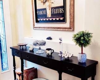 SELECTION OF BLUE & WHITE - 