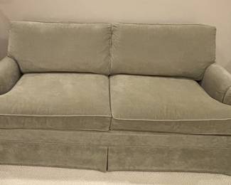 Full/queen sleeper sofa. Details in notes.