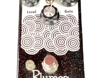 ANMC757 Plumes Earthquakes Devices Pedal Small signal shredder overdrive effects pedal in black sparkle