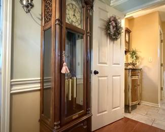 Pearl grandfather clock made in Memphis 