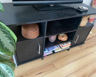 Entertainment / TV Cabinet $ 50.00